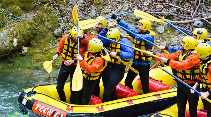 addio al celibato sul gommone rafting umbria