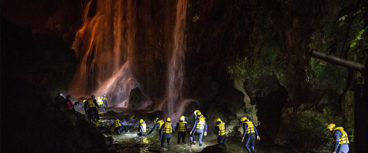 River walking notturno scoprire la cascata delle marmore di notte